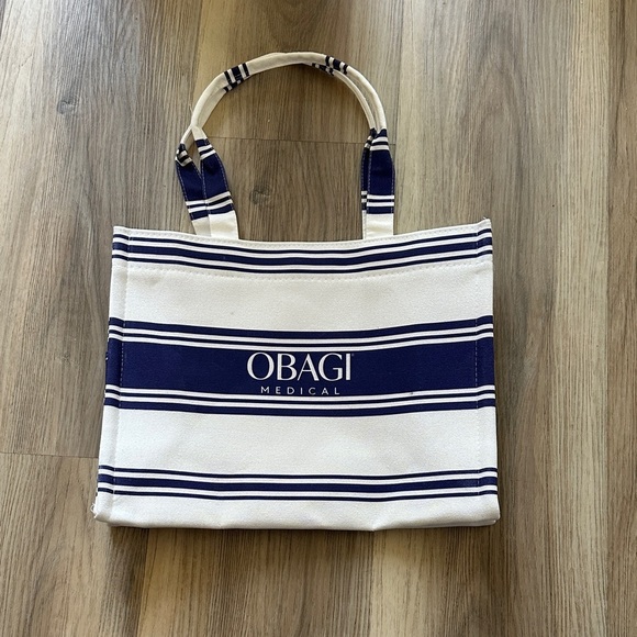Obagi Canvas Tote with Navy and White Stripes NWOT - Picture 2 of 3